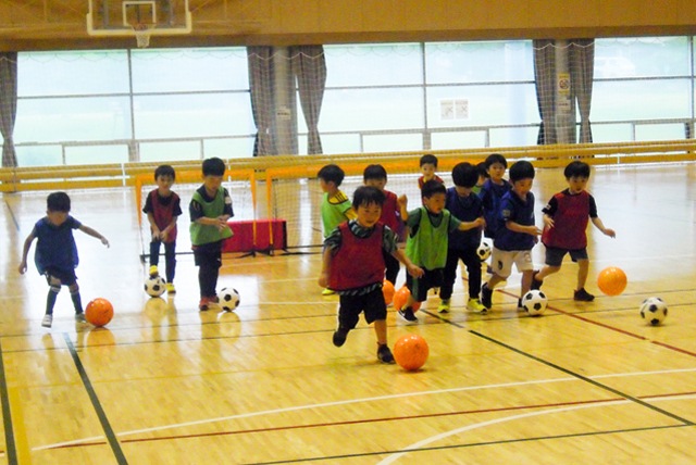 キッズサッカー（4・5歳児）(小学1～3年生)